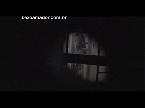 ❤️ 블론디는 중공 벽돌 뒤에 숨겨진 이웃 뱃사공에 의해 비밀리에 비디오에 녹화됩니다. 항문 비디오 포르노에서 ko.porngifer.ru