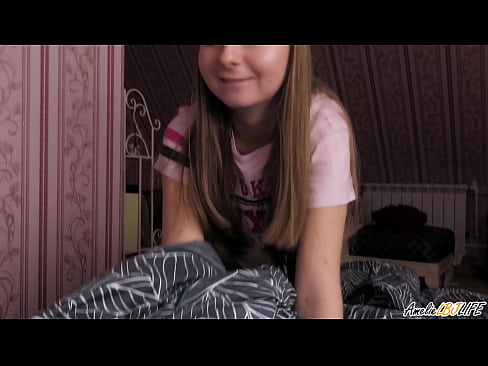 ❤️ 블론디는 그녀의 BFF를 깊이 빨아 먹고 그녀의 입에 정액을 가져옵니다. 항문 비디오 포르노에서 ko.porngifer.ru